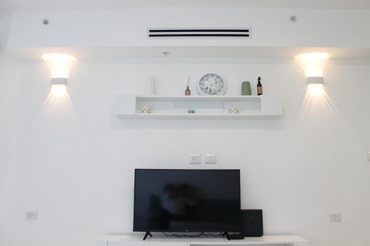 Seaside Serenity: Beach Views, Wellness & Kosher Breakfast Ashkelon Exterior photo