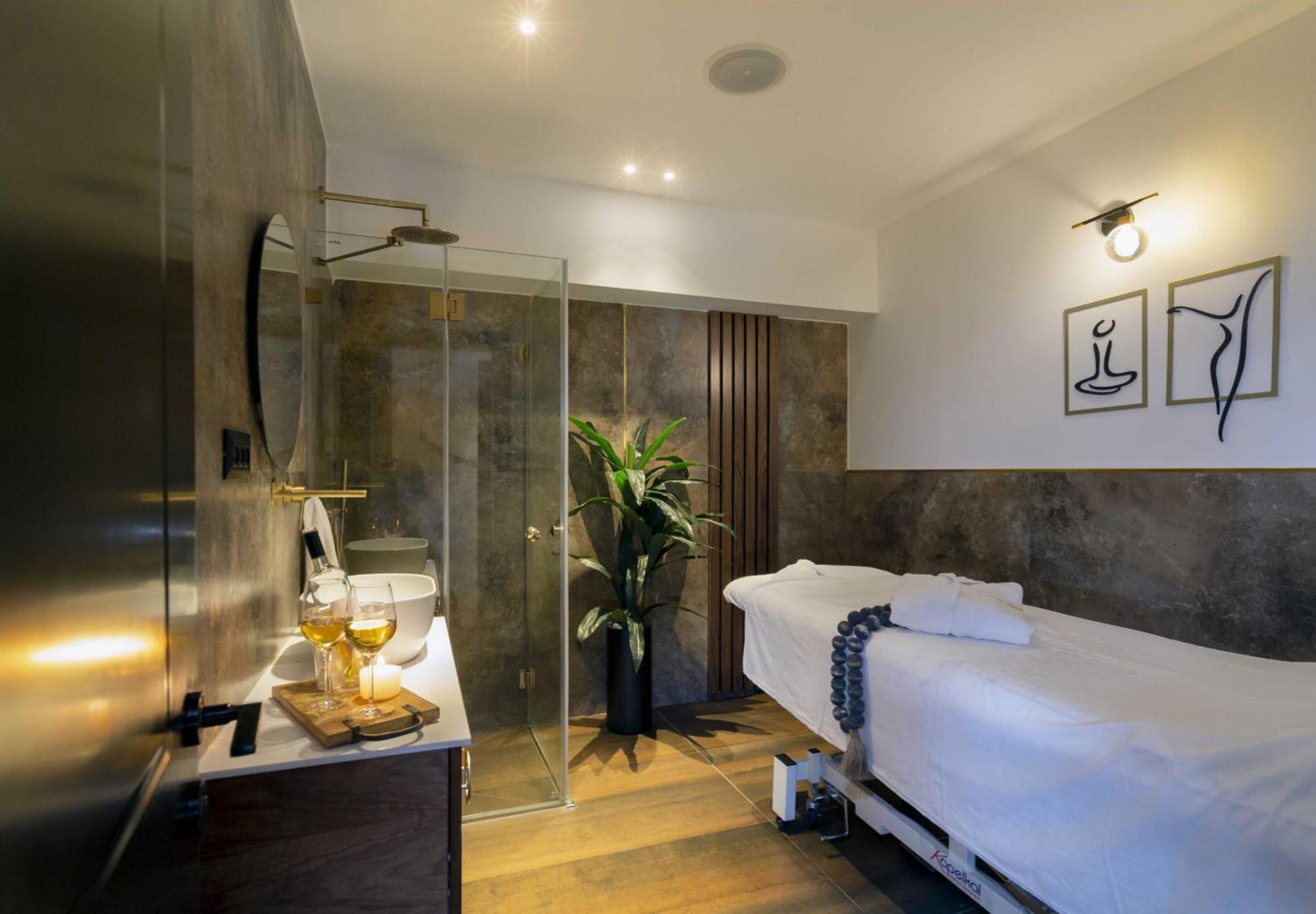 Seaside Serenity: Beach Views, Wellness & Kosher Breakfast Ashkelon Exterior photo